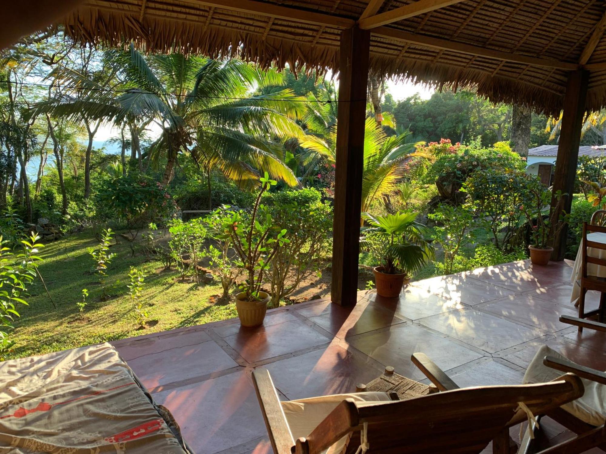 Andimaka Les Jardins D'Ankify B&B 외부 사진